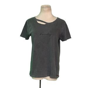 n:Philantropy gray short sleeves distressed lovely t shirt size Small